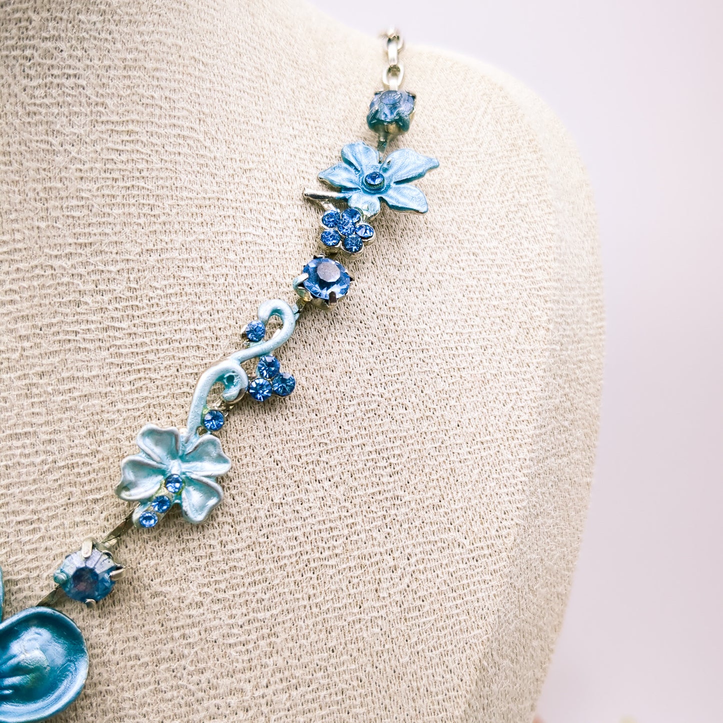 Blauwe Bloemenpracht Ketting