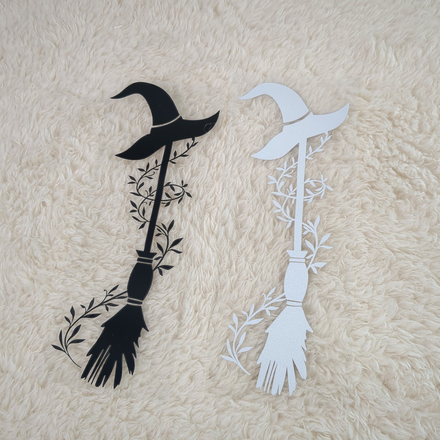 Auto sticker heksenbezem met hoed